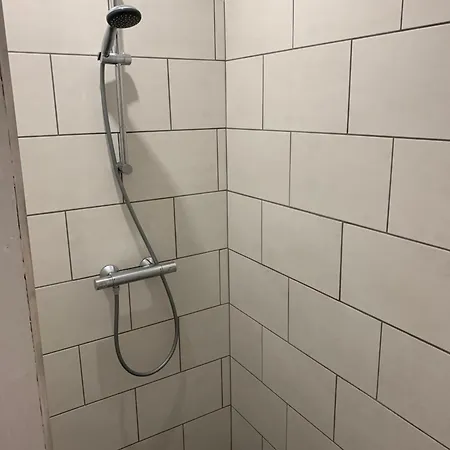 Loft Au Calme, Ideal Pour Famille, Proche De Reims アパート サン・ブリス・クールセル・ランス